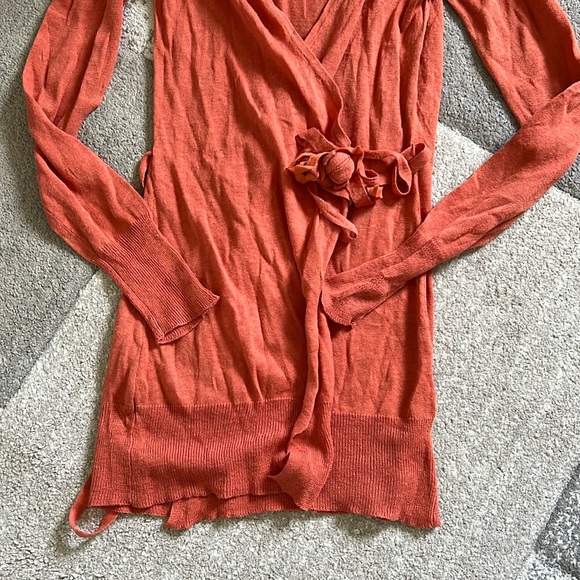 Burnt orange wrap sweater - Picture 2 of 6